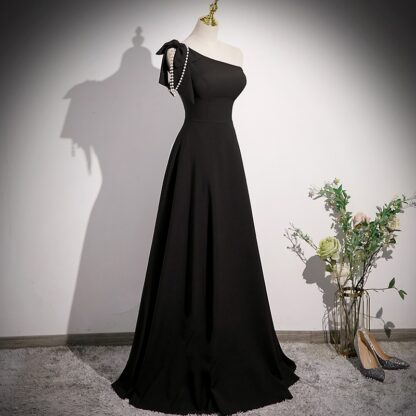 Elegantes Bankett-Abendkleid in schwarz