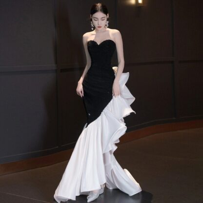 Elegantes Abendkleid mit Tube-Top